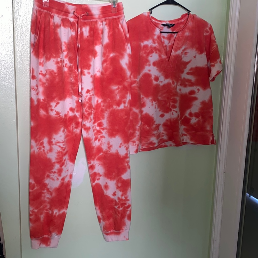 Velvet heart, red tie dye, tracksuit